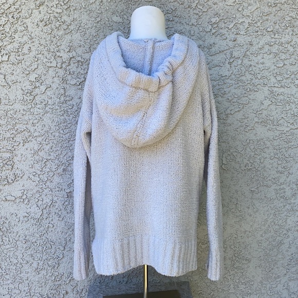 Simply Vera Wang Kohl’s Baby Blue Pastel Sherpa Hoodie Pullover Sweater Vneck - Picture 7 of 10